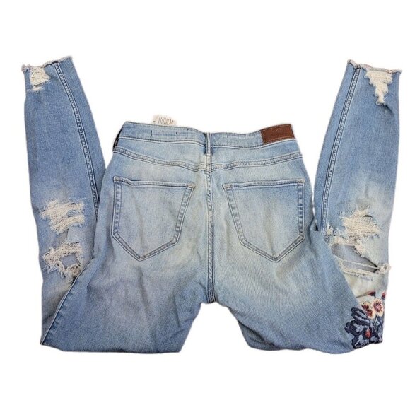 Hollister Ultra High Rise Super Skinny Embroidered Distressed Blue Jeans Size 26 - Picture 5 of 12